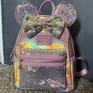 Loungefly Disney Minnie Mouse
Holographic Sequin Mini Backpack